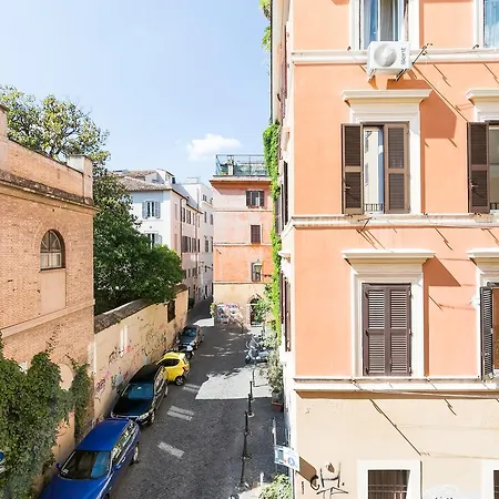 Xystum Apartment Rom